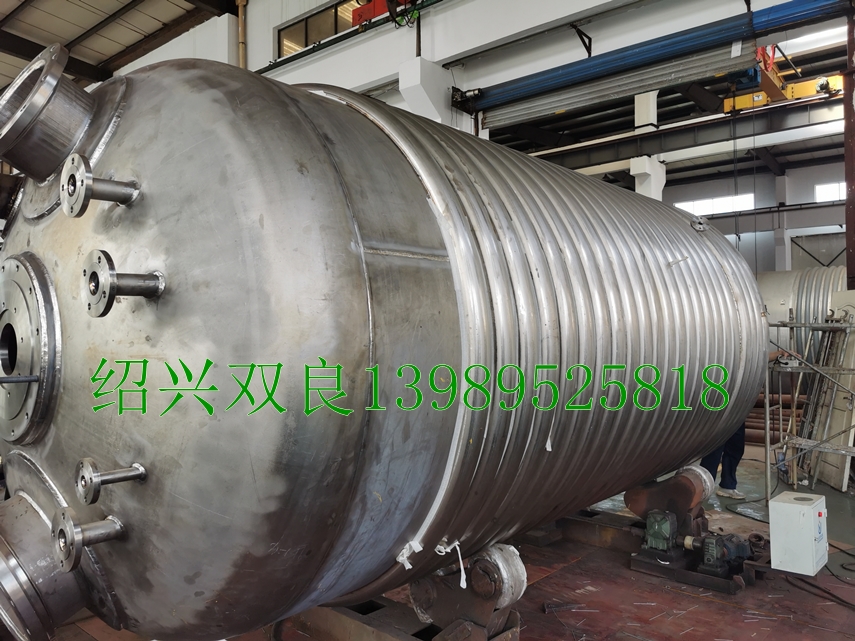 1萬(wàn)升鈦反應(yīng)釜.jpg